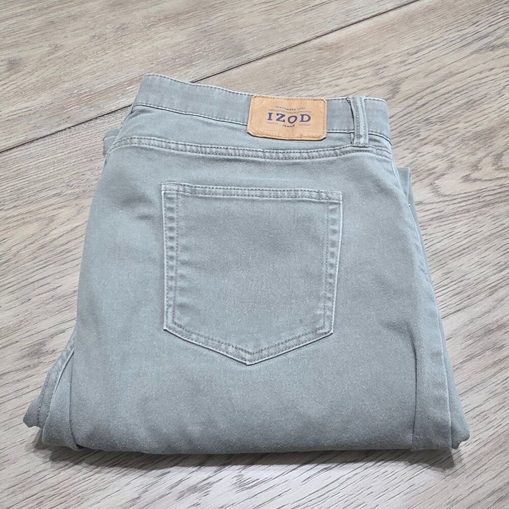 IZOD Men's Chino Grey